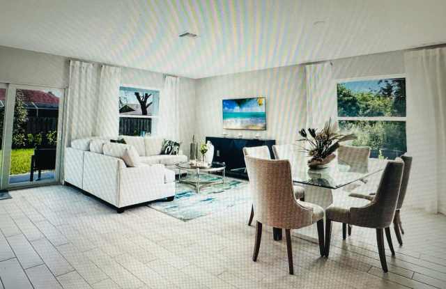 467 SW Jeanne Avenue Gallery 2