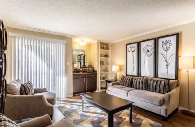 1602 Thousand Oaks Dr Gallery 1