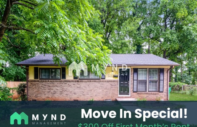 2426 Danforth Ln - 2426 Danforth Lane, Charlotte, NC 28208