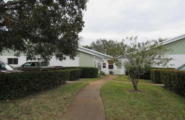 2110 SE Edler Drive Gallery 2
