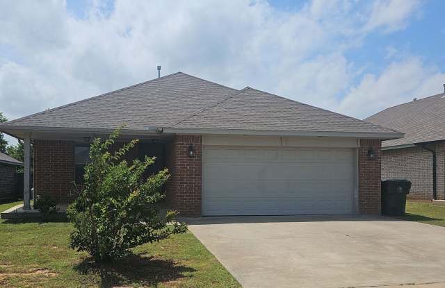 Very Nice 3 bedroom 2 bath home in MWC schools photos photos