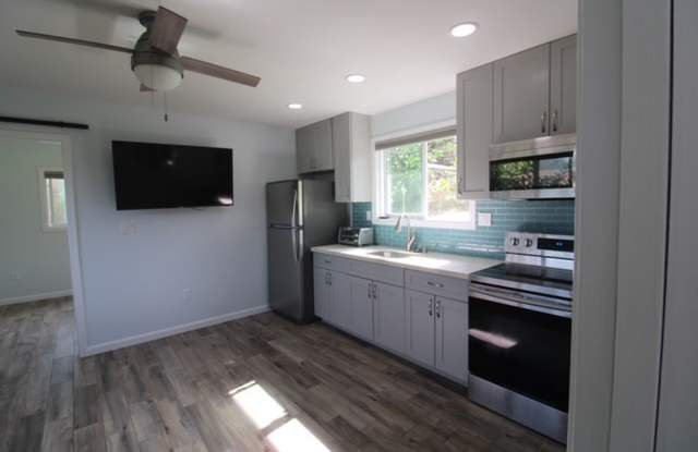 Newly Remolded One Bedroom in Quiet Wahiawa Neighborhood with ALL Utilities Included! photos photos