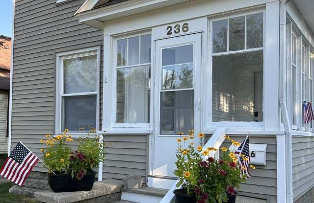 236 East 14th Street - 236 East 14th Street, Holland, MI 49423