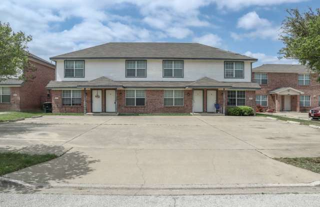 807 Leifester Cir photos photos