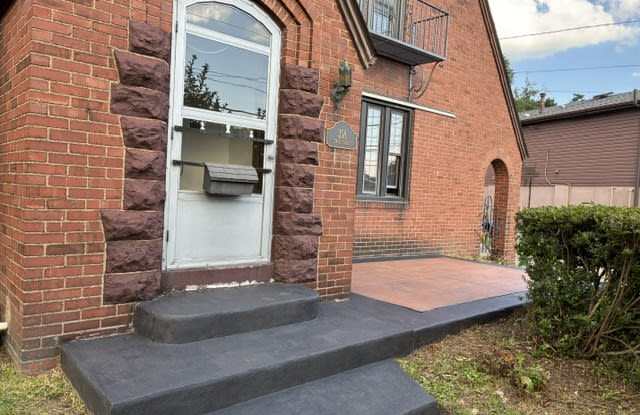 358 State Street Gallery 2
