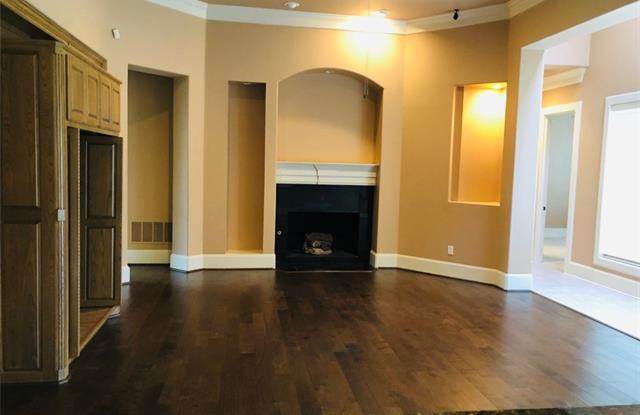 1328 Sunset Ridge Circle Gallery 2