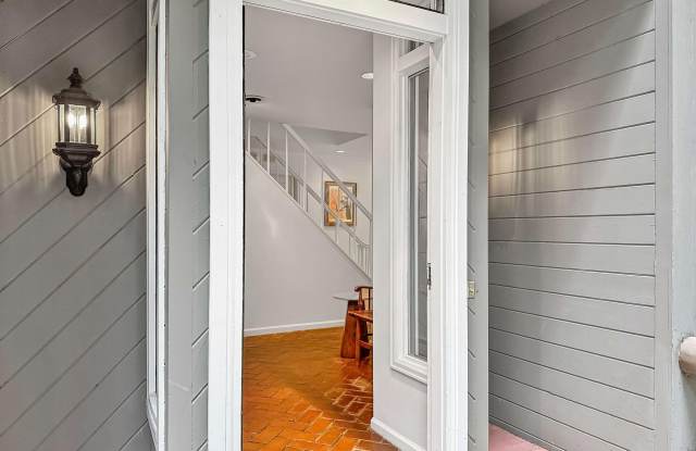 1425 Red Butte Drive Gallery 2
