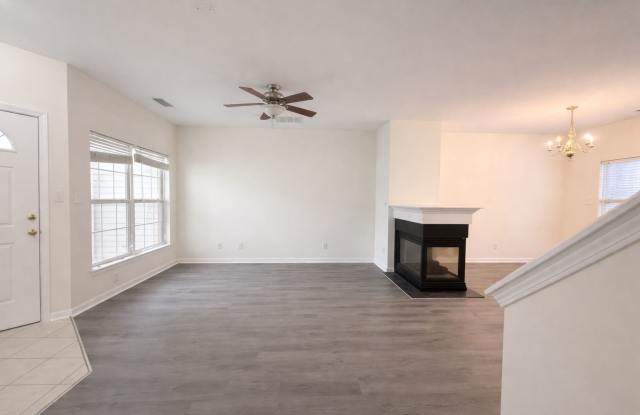8444 Carolina Lily Lane Gallery 3