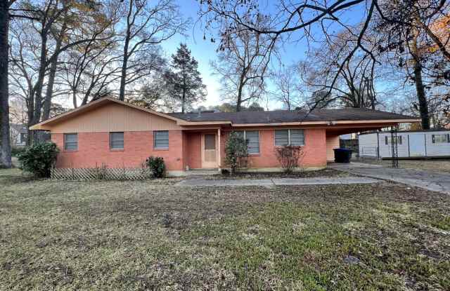SINGLE FAMILY BRICK HOME IN NORTH HIGHLAND photos photos
