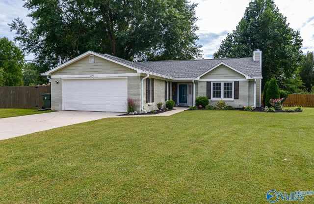 208 S Oxford Circle - 208 South Oxford Circle, Meridianville, AL 35759