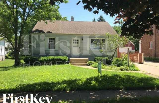 1114 Jewett Street - 1114 Jewett Street, Woodstock, IL 60098