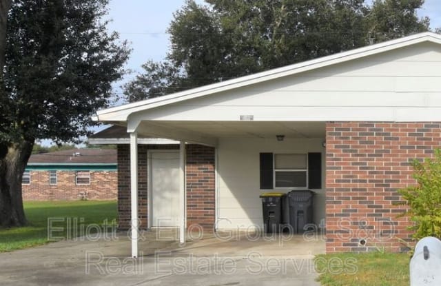 3625 N Frontage Rd. - 3625 North Frontage Road, Hillsborough County, FL 33565