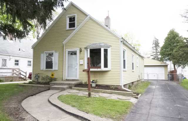 536 Carver Blvd photos photos