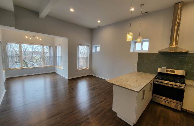 4844 N Spaulding Ave photos photos