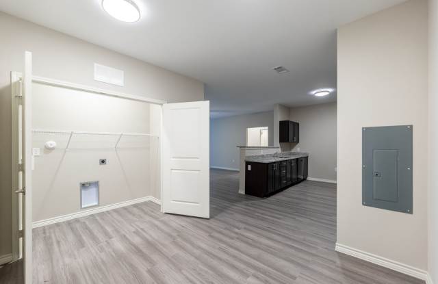 Patriot Pointe Apartments - Affordable Housing Gallery 2