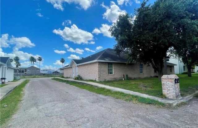 2302 Kimberly Lane Gallery 2