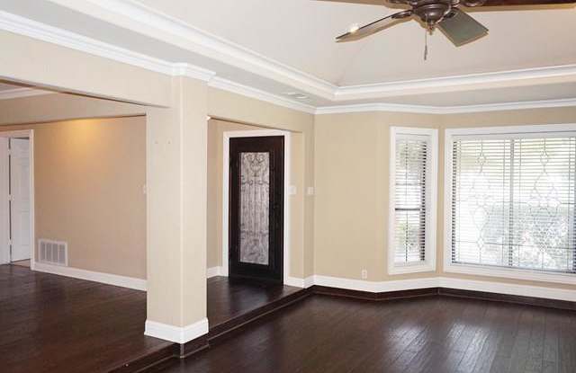 3903 Bowden Hill Lane E Gallery 2