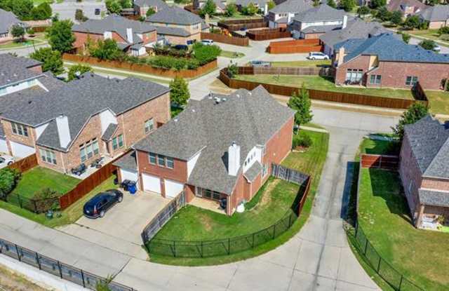 1027 Crystal Lake Drive Gallery 4
