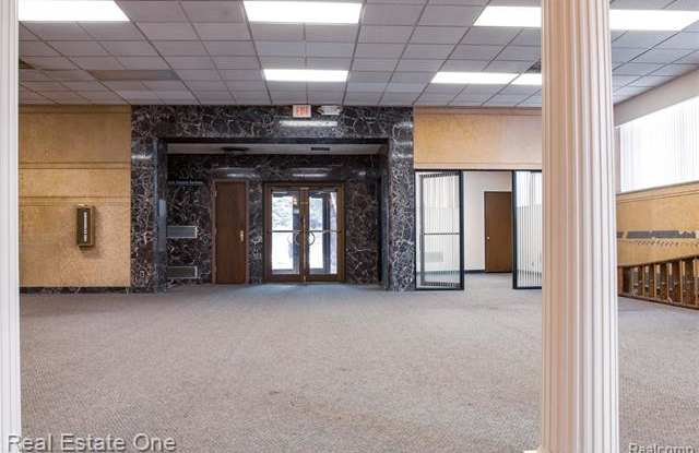 13650 MICHIGAN Avenue Gallery 4
