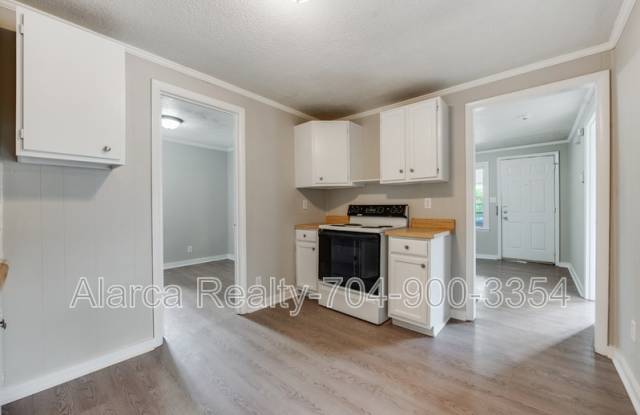 9333 Kendall Dr Gallery 2