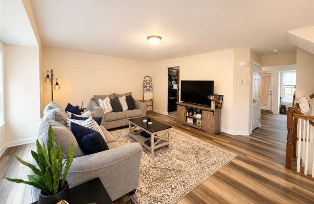 122 Broadstone Dr Gallery 2