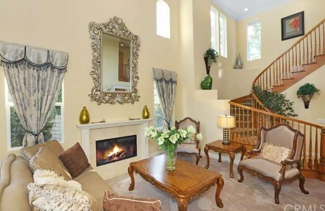 2200 Redwood Drive Gallery 3