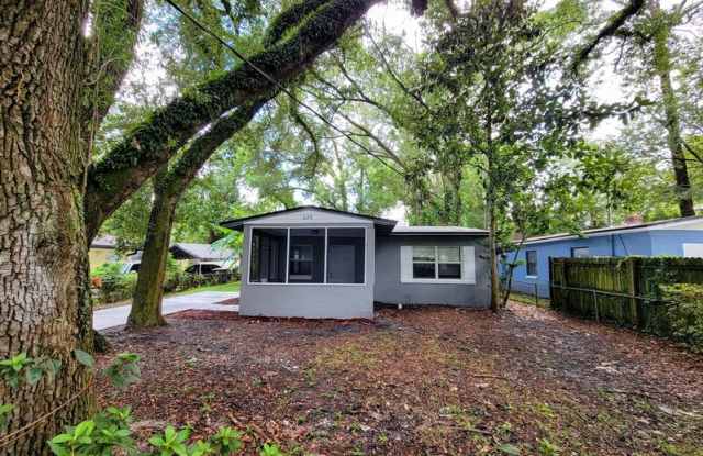 620 Comet St photos photos