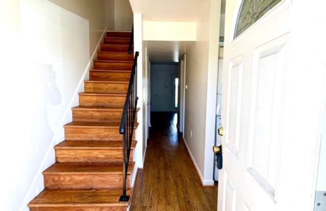 7921 MEADOW Court Gallery 3