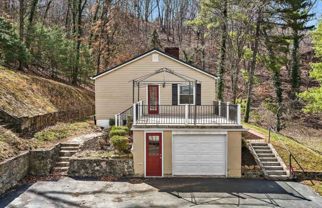 1718 Clifton Rd photos photos