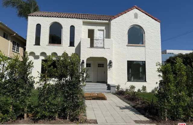 900 North Alfred Street - 900 North Alfred Street, Los Angeles, CA 90069