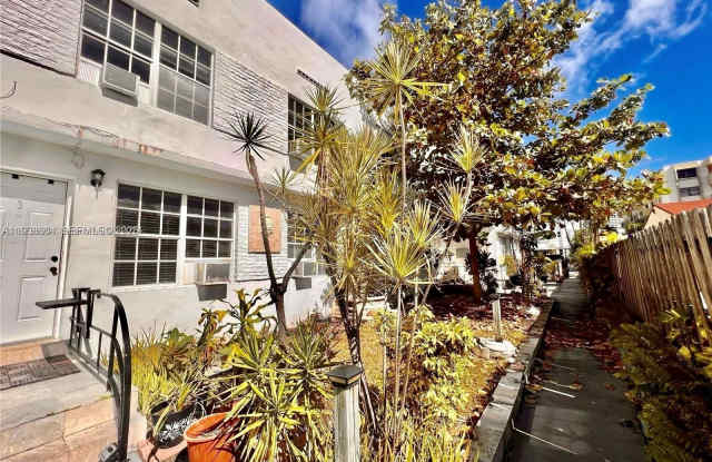 6940 Bay Dr photos photos