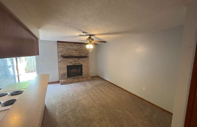 320 Olympia Court Gallery 3