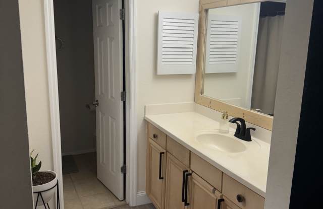 5 Arbor Club Dr - 5 Arbor Club Drive, Palm Valley, FL 32082