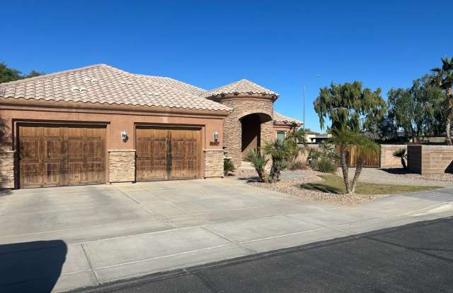 POOL HOME- MOVE-IN READY! photos photos