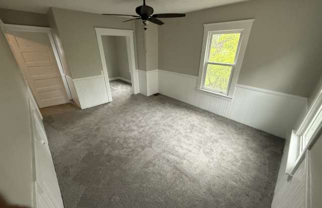 10303 Sophia Avenue - Upstairs photos photos