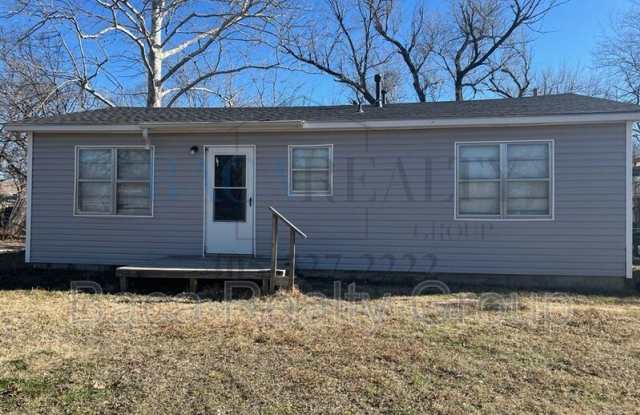 319 S Cook Ave - 319 South Cook Avenue, Norman, OK 73071