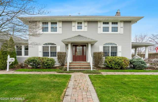 146 Bath Avenue photos photos