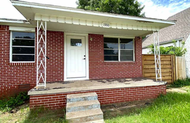 3 Bed 1 Bath in the West Lawn Park Addition in NW OKC photos photos
