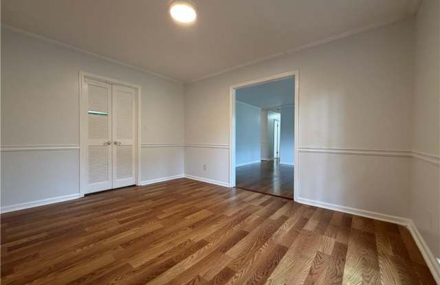 4254 Burleigh Drive Gallery 3