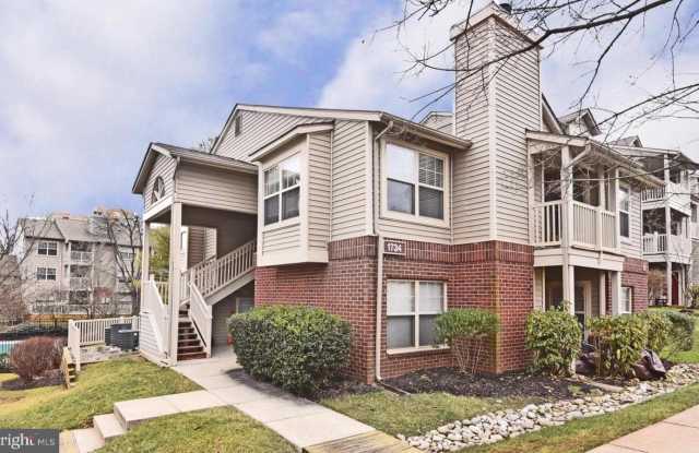 1734 ASCOT WAY #D Gallery 2