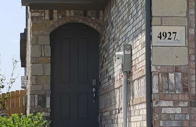 Serene Townhouse Living with Country Charm! photos photos