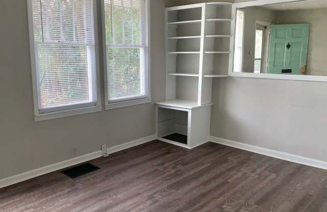 2402-501 Gallery 3
