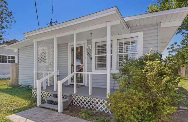 505 Dolphin Drive Gallery 4