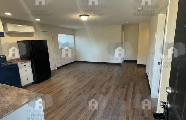 595 Gallery 1