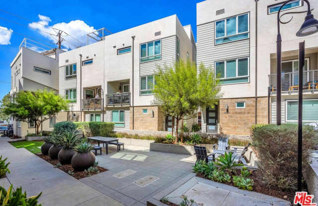 5605 E Alloway Ct photos photos