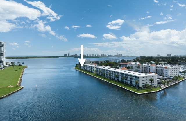 28 Yacht Club Drive - 28 Yacht Club Drive, North Palm Beach, FL 33408
