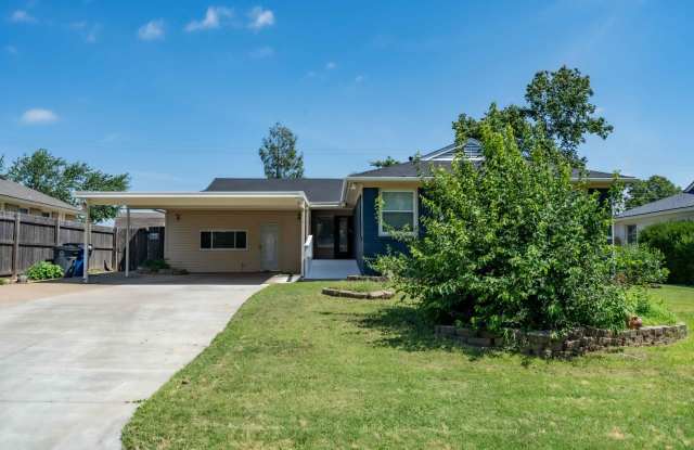 Prime Location! 4 bed/ 3 bath! Schedule a tour today! Coming soon. photos photos