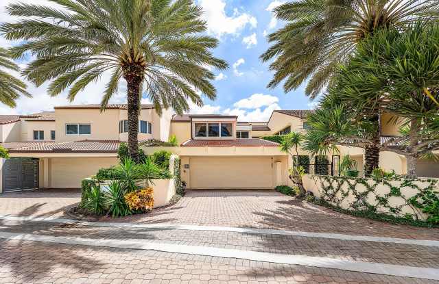 13 Sloans Curve Drive photos photos