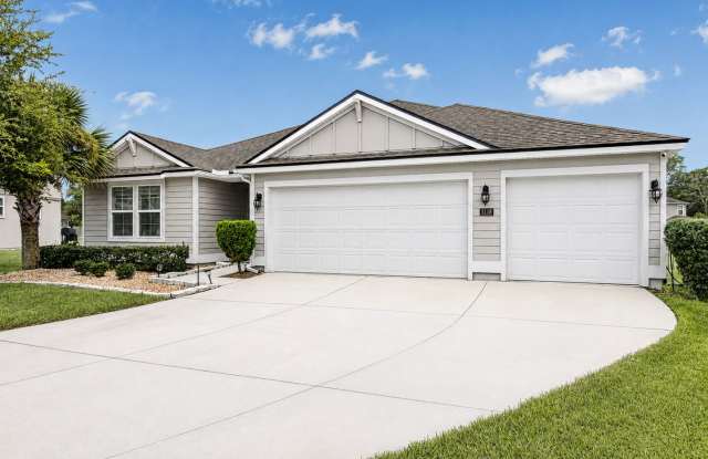 4 bedrooms, 3 bathrooms, and a 3-car garage, Fenced - water view Gallery 3