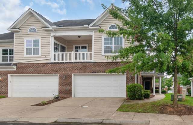 Beautiful Condo Minutes from Ballantyne with Modern Finishes  Great Amenities! photos photos